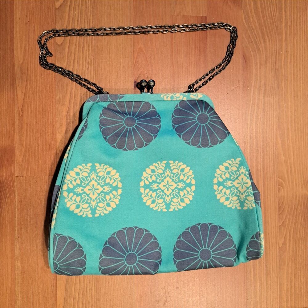 Amy Butler "Nora" clutch With Chain Pressed Flowers Mint Pattern - Picture 2 of 6